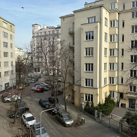 Chocimska 35 - Skwer Tarasa Szewczenki - Stary Mokotów *