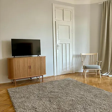 Апартаменты Chocimska 35 - Skwer Tarasa Szewczenki - Stary Mokotow Варшава